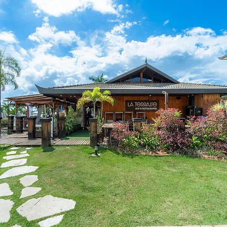 Life Resort beira lago próx a esplanada-2